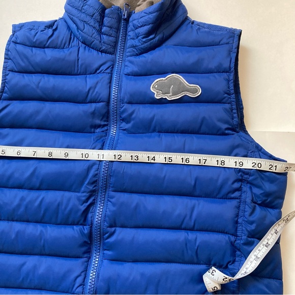 roots down vest - Picture 4 of 6